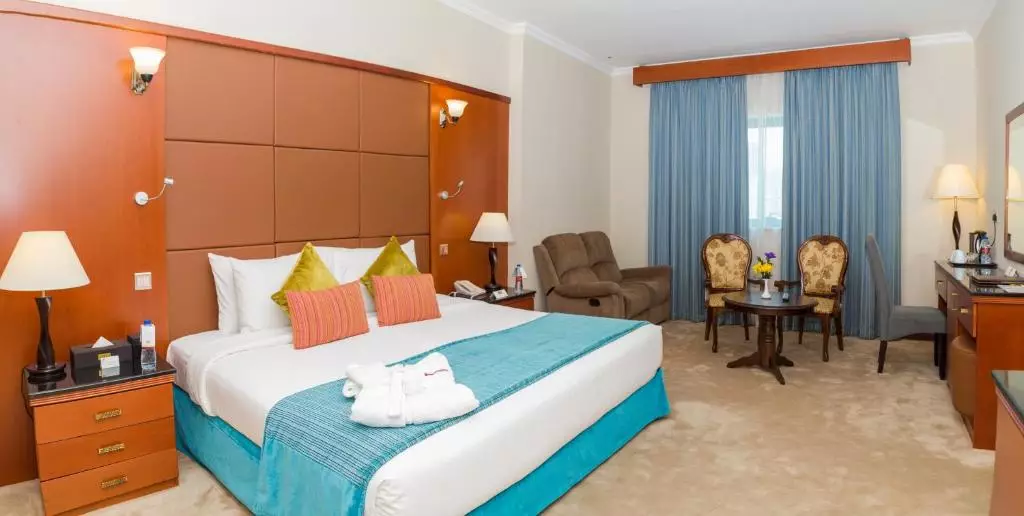 THE PARK HOTEL
